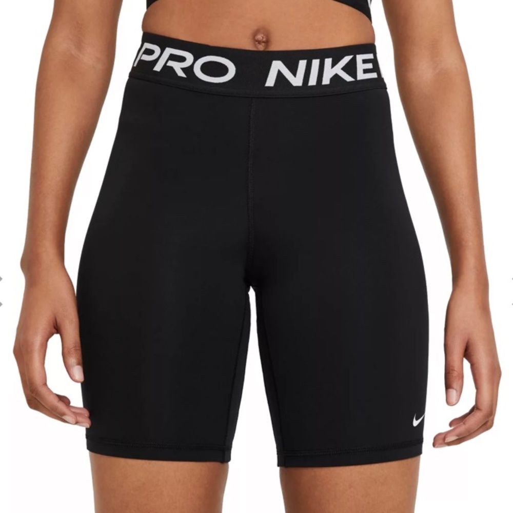 Nike 34174 Women's Black Pro 8" Bike Shorts